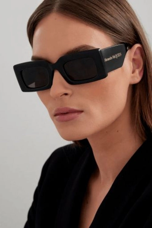 Alexander McQueen AM0433S Sunglasses
