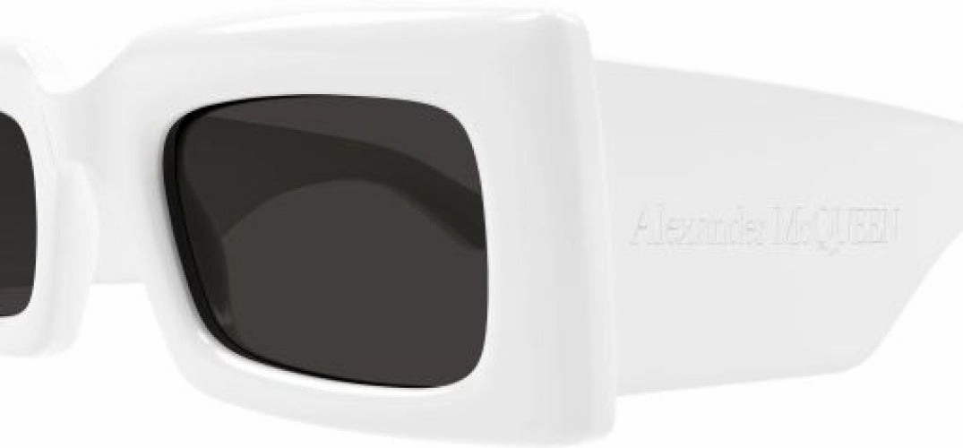 Alexander McQueen AM0433S Sunglasses
