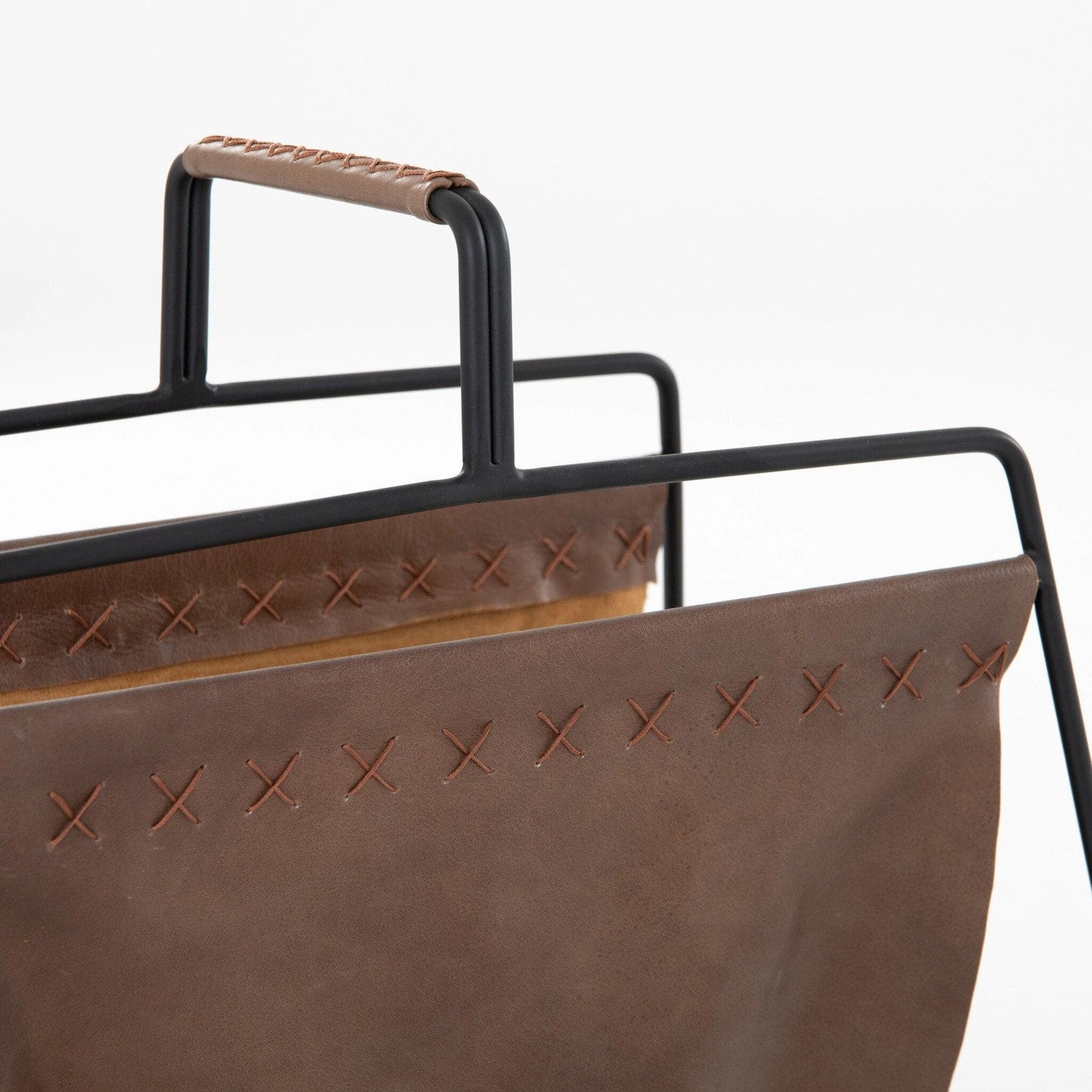 Archer Magazine Rack - Smooth Jet Black