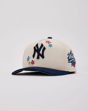 Mitchell & Ness New York Yankees Flower Pro Pinch Snapback Hat